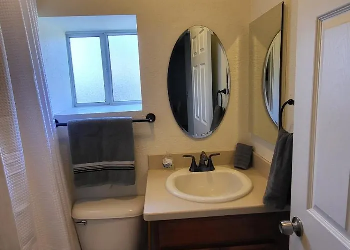 Unit 5 - At Roosevelt Row Modern 2br 2ba Phoenix